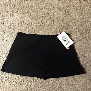 Cider Classic Black Women's Skorts